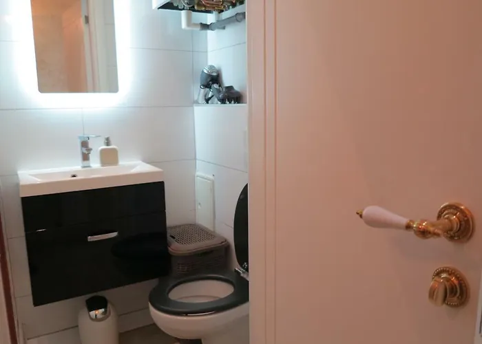 Small Luxury Kapitol